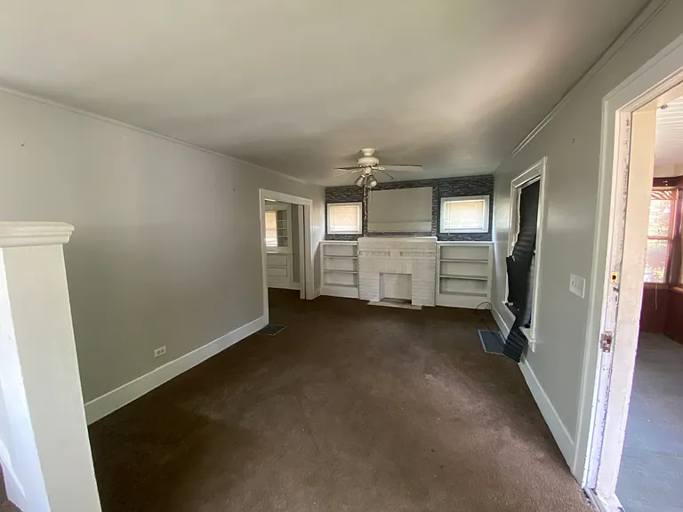 1110 Brown St — Photo 4