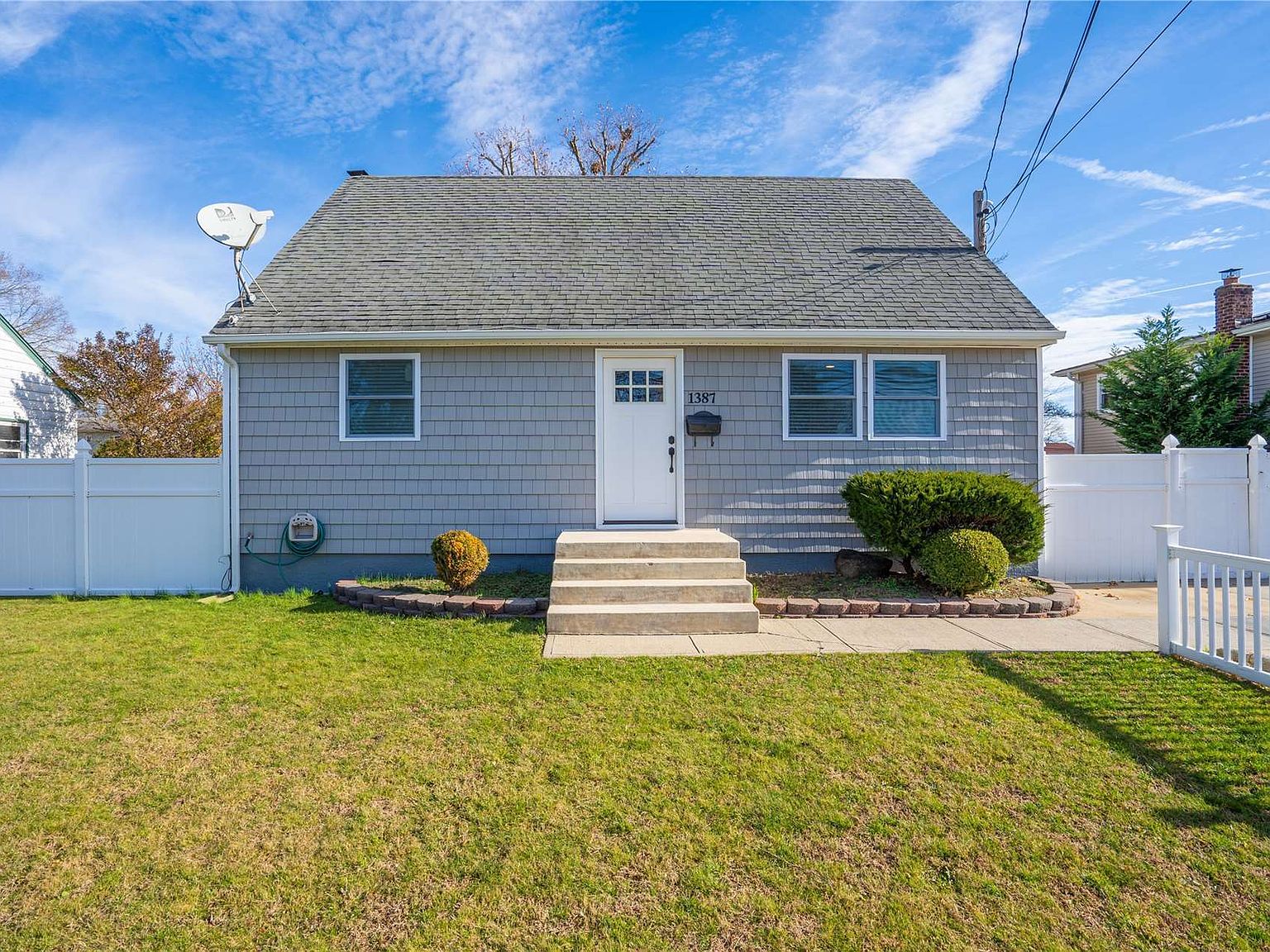 1387 Manatuck Boulevard, Bay Shore, NY 11706 | Zillow