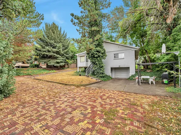 2564 E Wren Rd, Holladay, UT 84117