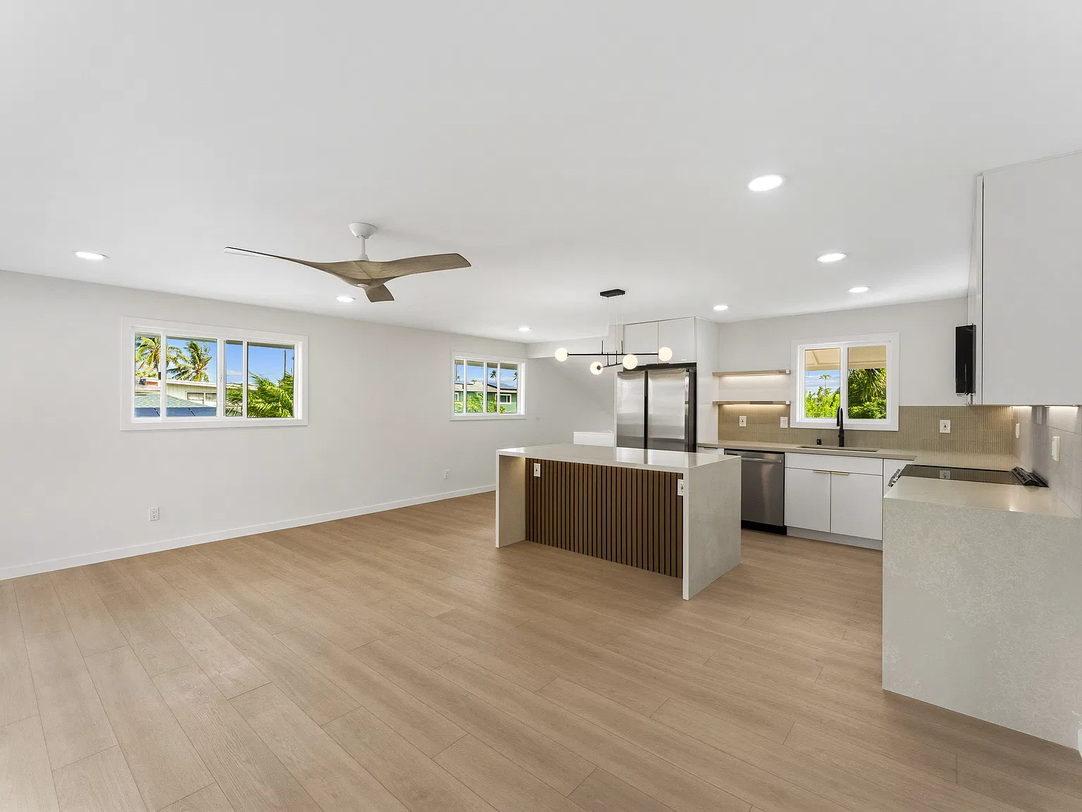 2 bed, 1064 sqft, $4,800 — Photo 2