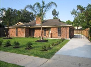 6701 Avenue B, Bellaire, TX 77401