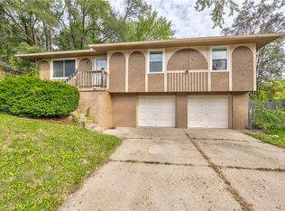 309 SW Moreland School Rd, Blue Springs, MO 64014