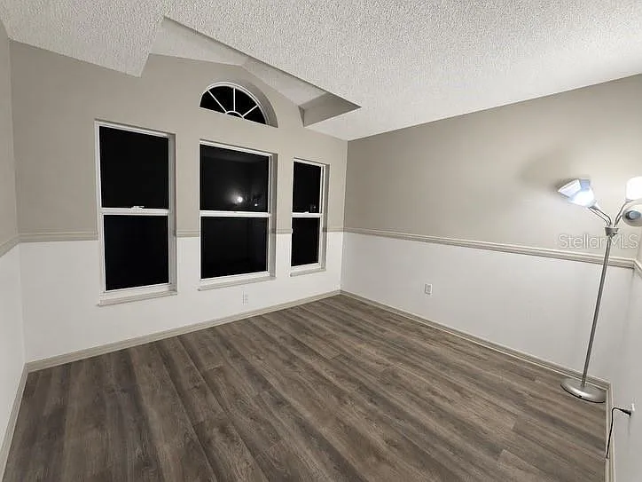 815 Delfino Pl — Photo 12