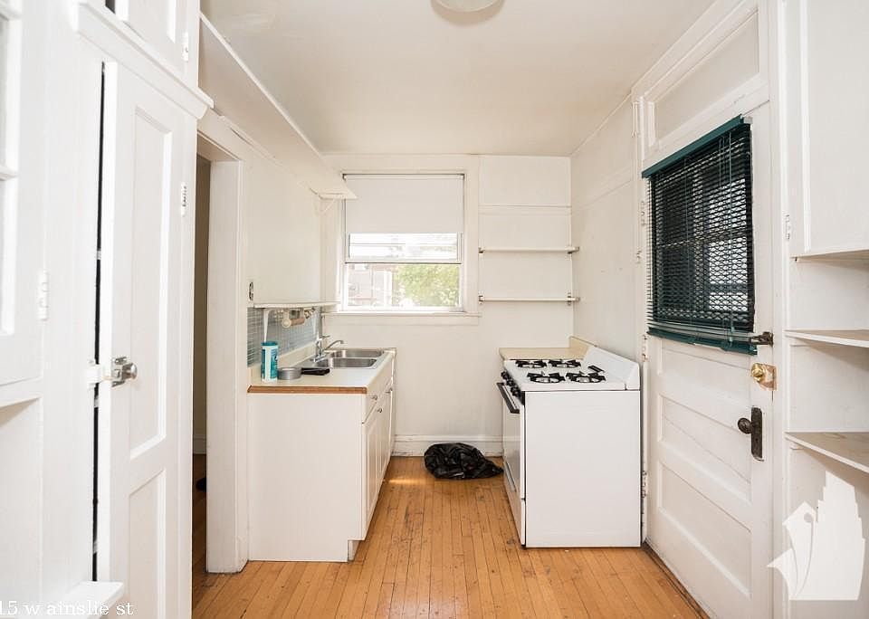 1st image of 2015 W Ainslie St #1125