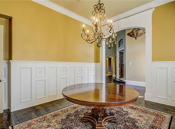 5th image of 3020 Lake Creek Dr