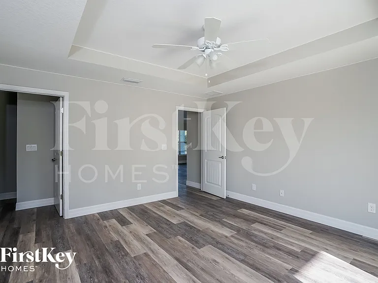 5298 Murphy St — Photo 8