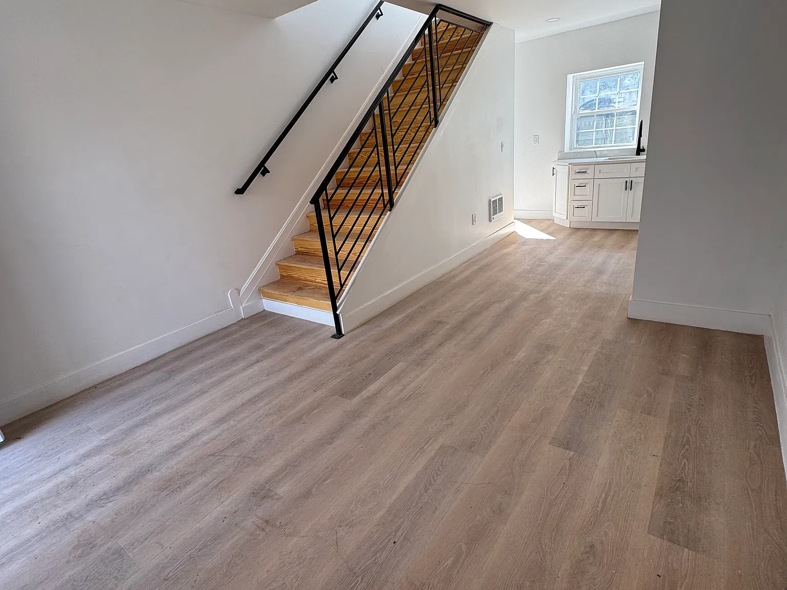 2 bed, $1,700 — Photo 3