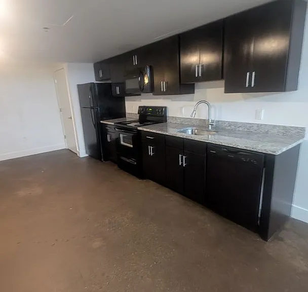 435 Tyler St — Photo 25