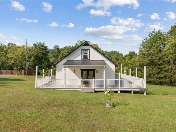 766 Antioch Rd, Cedartown, GA 30125