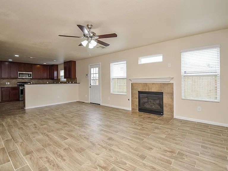 21610 Yeaney Dr — Photo 14