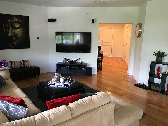 4th image of 142 Tower Blvd