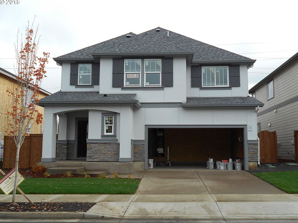 1st image of 7529 NE Owens St #7