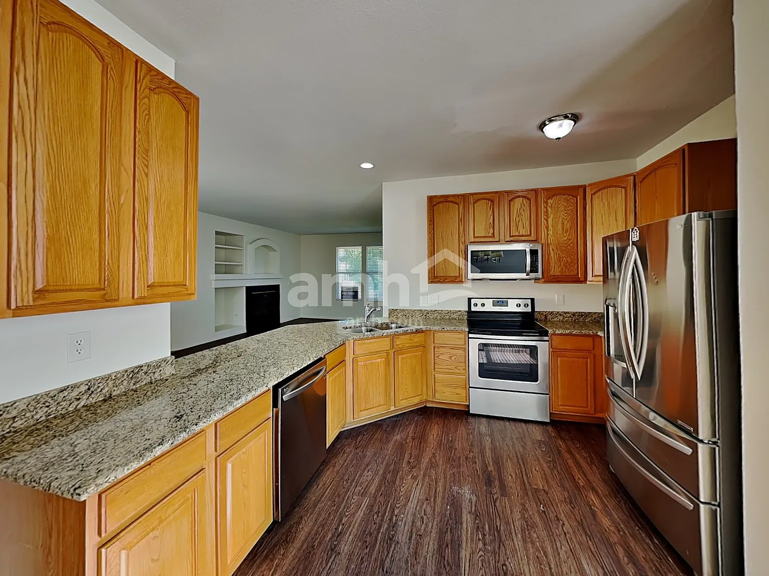 3 bed, 2.5 bath, 1972 sqft, $2,980 — Photo 3