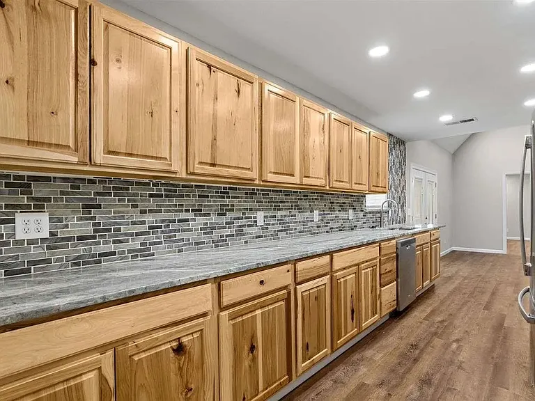 5235 Catskills Dr — Photo 7