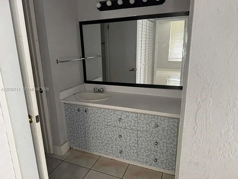 8801 W Flagler St #104 — Photo 10