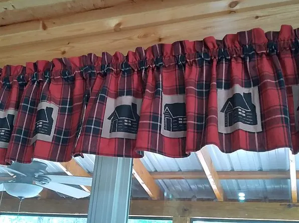 90 Travelers Trl, Murphy, NC 28906