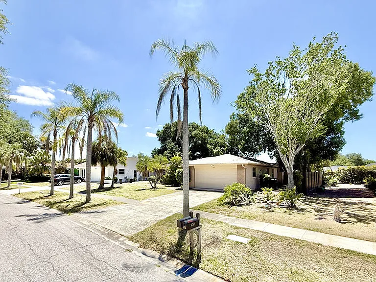 3777 Gatewood Dr — Photo 5