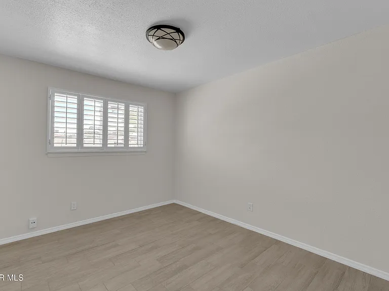 10516 Cuesta Brava Ln — Photo 23