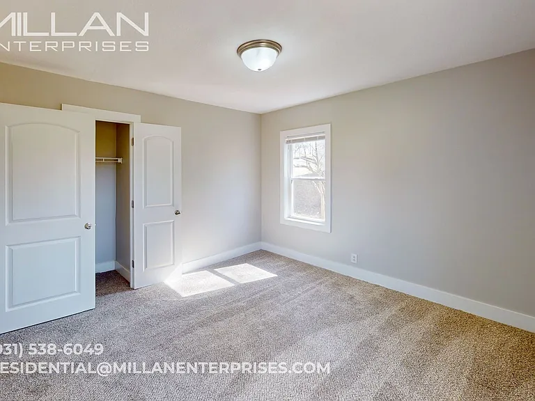 1003 Lincoln St — Photo 6