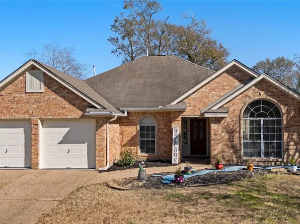 106 Mockingbird Ln, Bridge City, TX 77611