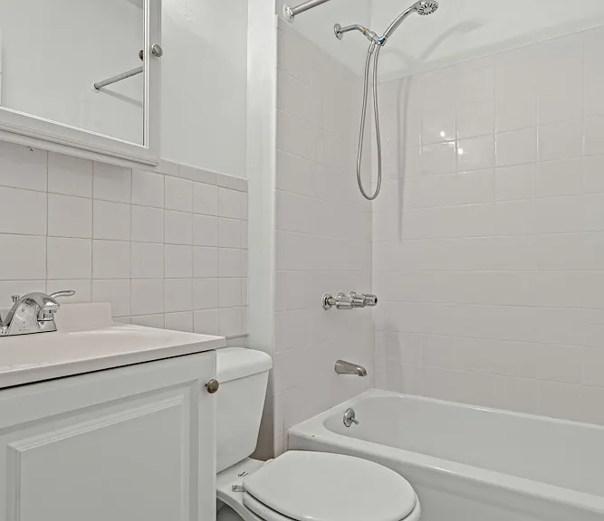 151 E 82nd St #3B — Photo 3