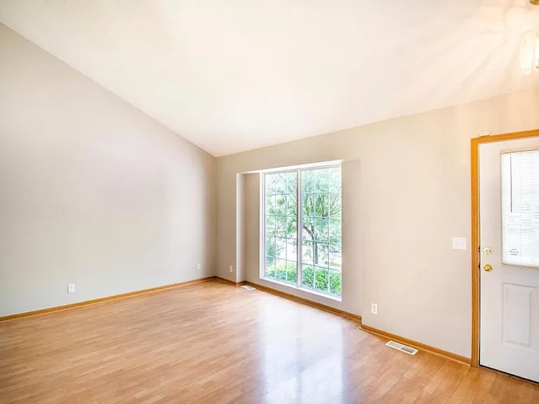 14659 Fowler Ave — Photo 5