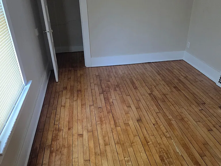 3244 N Buffum St — Photo 5