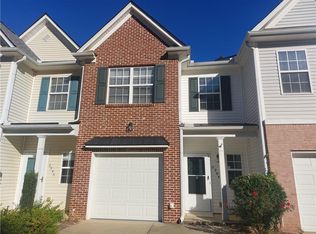 2944 Greyhawk Ln, Cumming, GA 30040