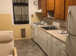 918 Edison Ave, Bronx, NY 10465
