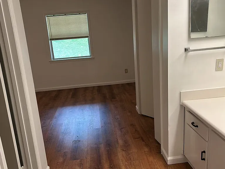 119 Kingsbury Dr — Photo 8