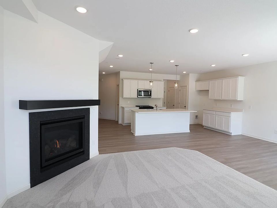 2nd image of 1111 Airlake Dr #1