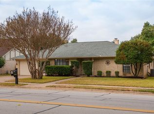 3402 Woodside Dr, Arlington, TX 76016