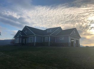 28916 Rolling Hills Ln, Damascus, VA 24236