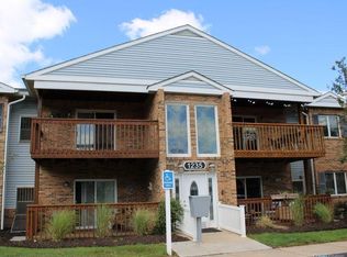 1235 Harbour Dr, Trenton, MI 48183