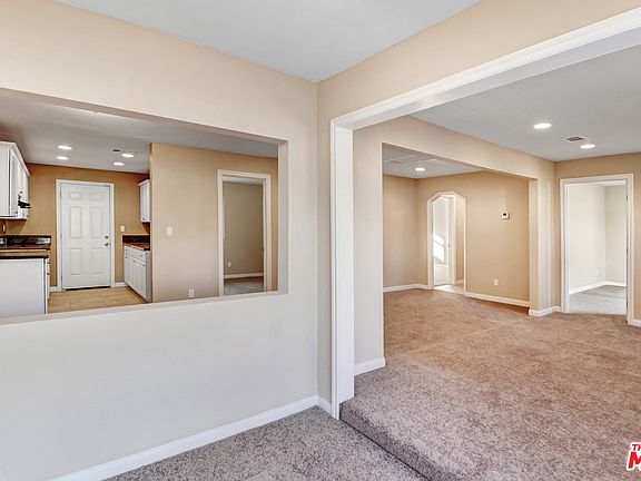 5th image of 4028 H St