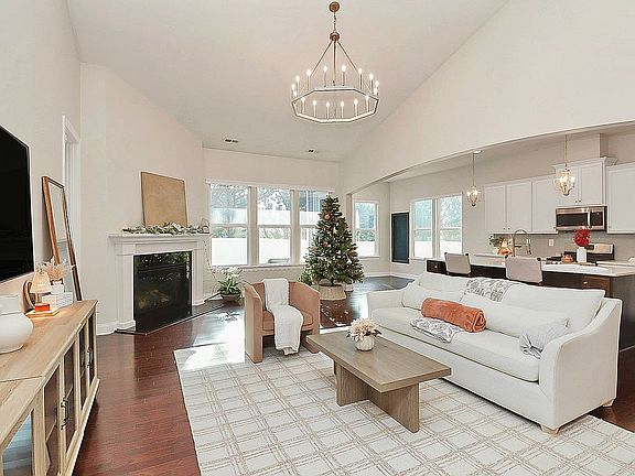 4th image of 2017 Pinyon Ln