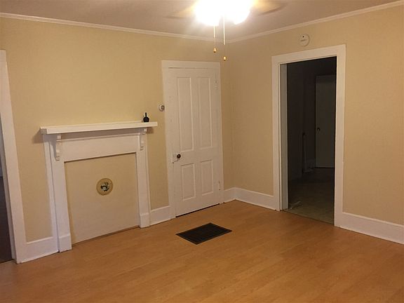2nd image of 658 Carla St