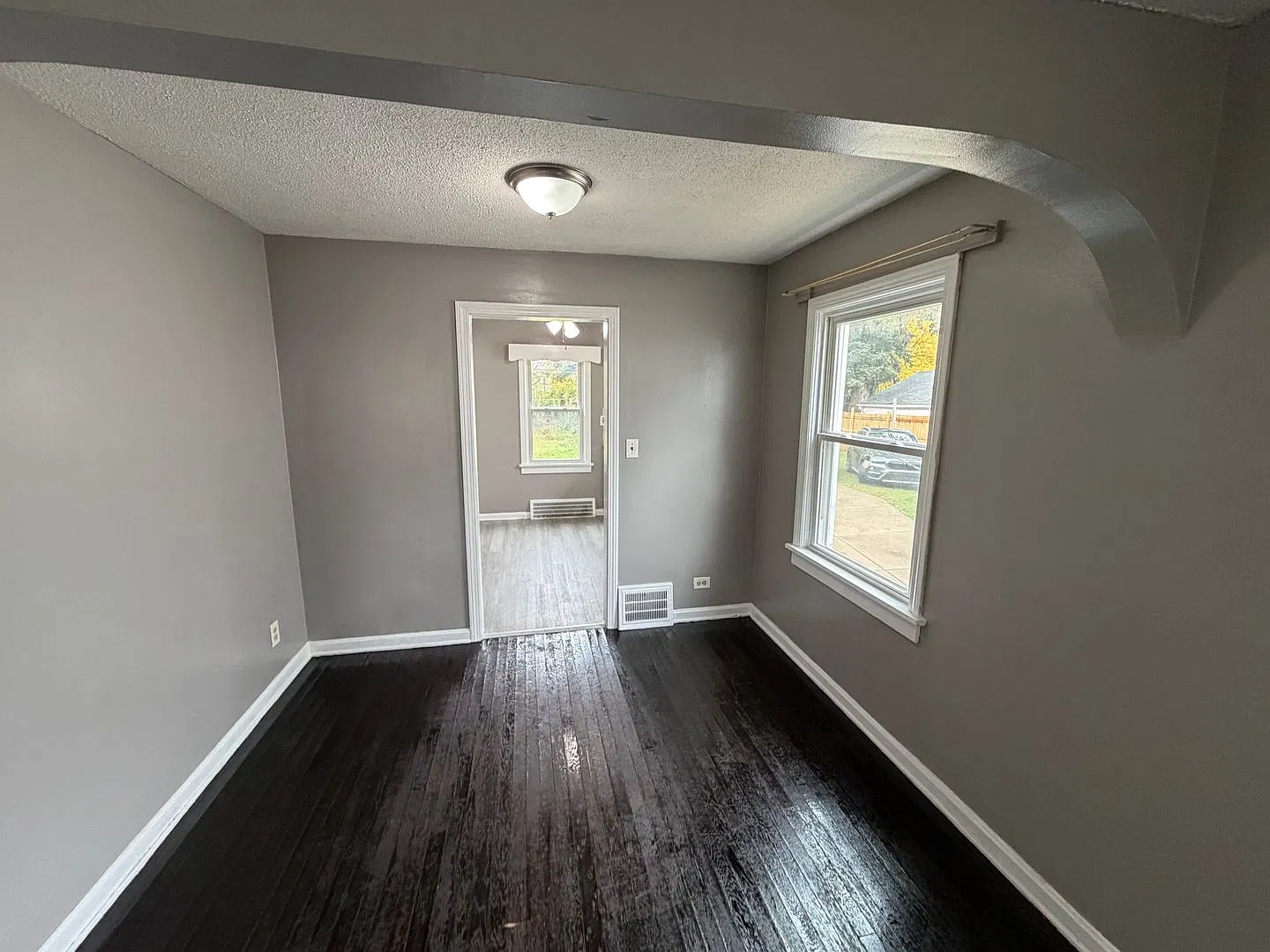 3 bedroom, 1 bath in Garfield Hts — Photo 3
