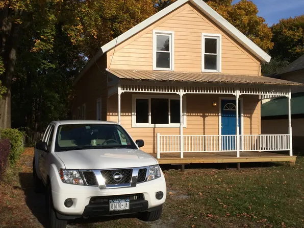 41 Spring St, South Glens Falls, NY 12803
