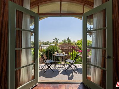 277 S Spalding Dr Unit 401, Beverly Hills, CA, 90212