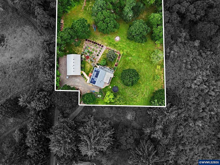 Listing photo 5