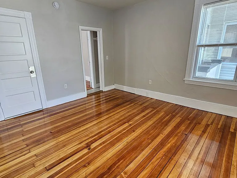 185 Grove St #187 — Photo 10