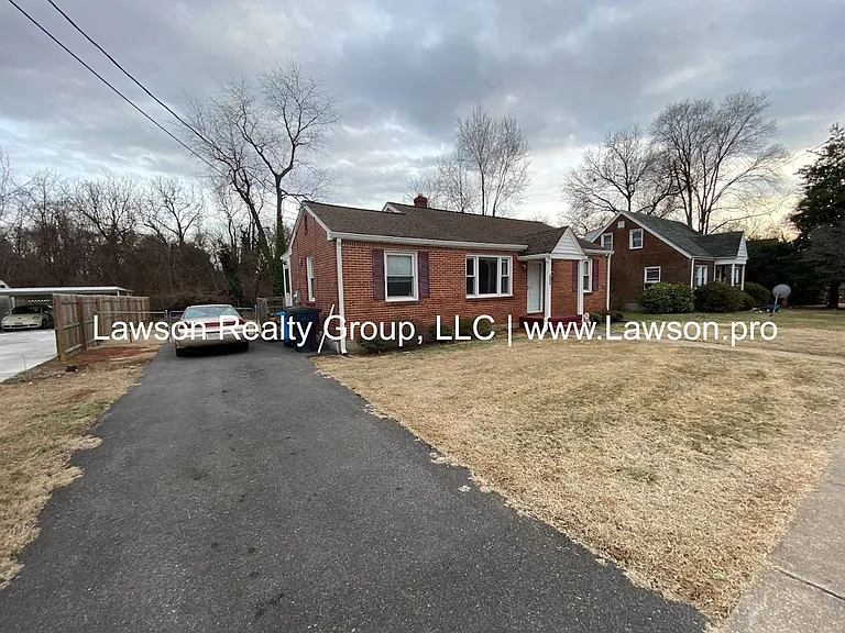 1623 Coveland Dr NW — Photo 2