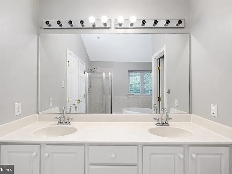 8 Calabash Ct — Photo 27