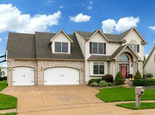 1654 W 51st St, Davenport, IA 52806