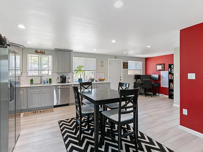 6577 W Cedar Ave — Photo 18