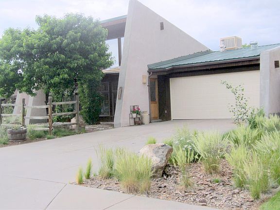 2nd image of 302 Garver Ln