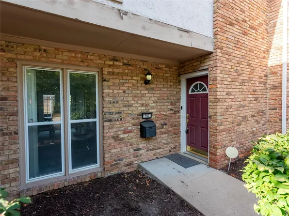 12871 Town And Four Dr #12871, Saint Louis, MO 63141
