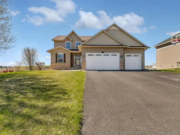 13827 Savanna Dr, Rogers, MN 55374