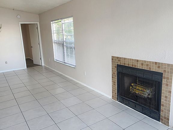 2nd image of 1208 Northlake Dr #1